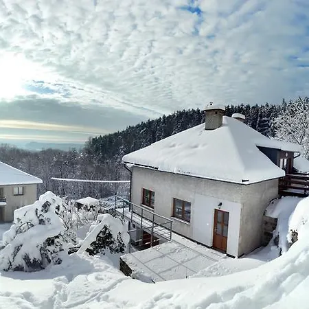 Apartman Pod Skalou V Ceskem Raji Besedice Exterior photo
