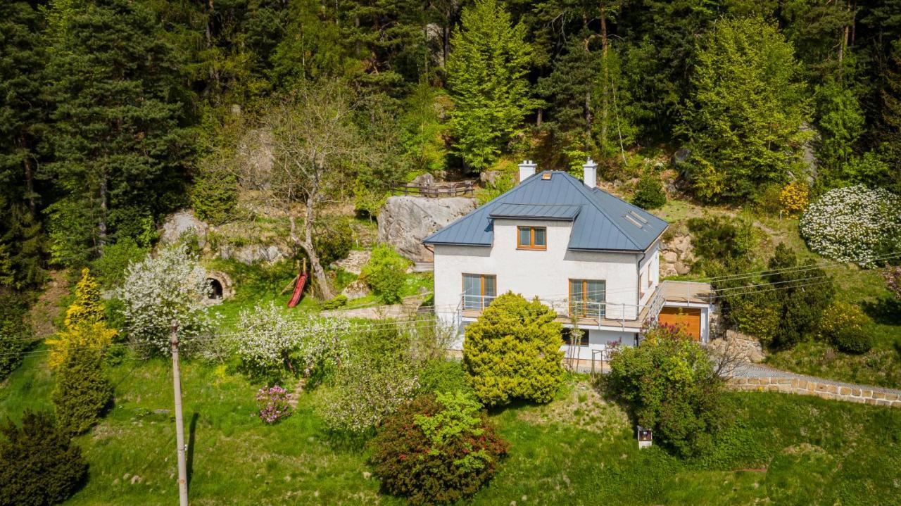 Apartment Pod Skalou *