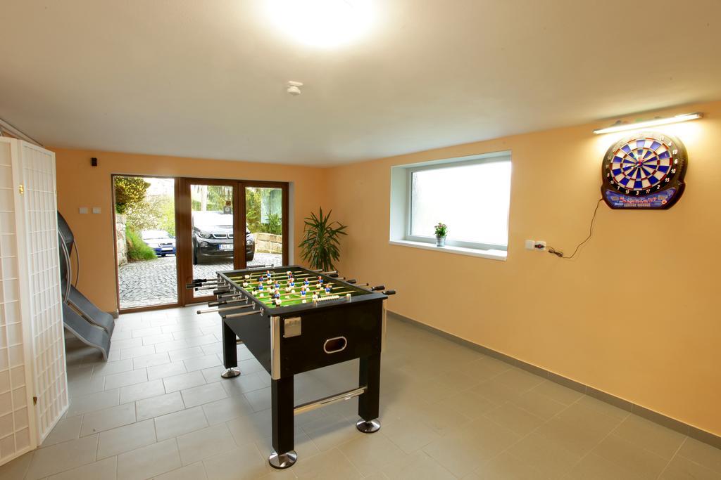 Pod Skalou Apartment